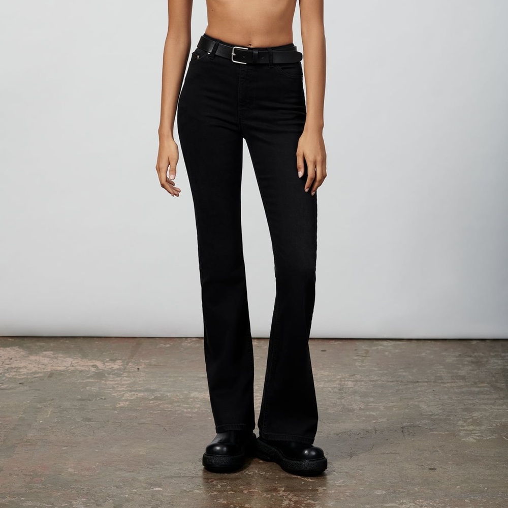 ZARA BLACK SKINNY FLARE JEANS